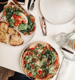 Jedi iz pizzerije v Osrednji Sloveniji