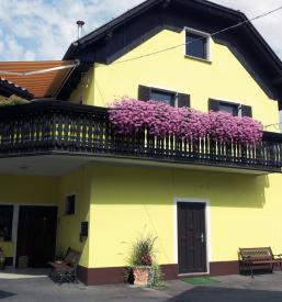 Poceni prenočišča Komenda