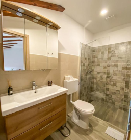 Nočitve Vipava, Goriška