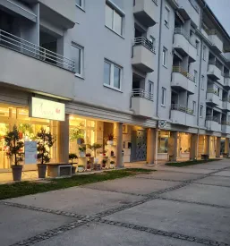 Žalni cvetni aranžma Trzin