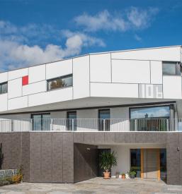 Vhodna vrata po naročilu Slovenija