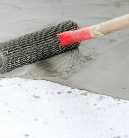 Strojni tlaki in estrihi Primorska