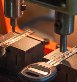 Proces izdelave avtomobilskih ključev