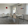 Apartma S, Peter Samsa - sobodajalec