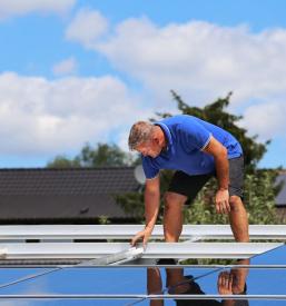 Poceni vzdrževanje sončnih panelov