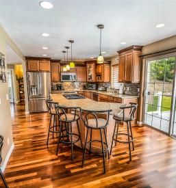 Polaganje vinilnih plošč