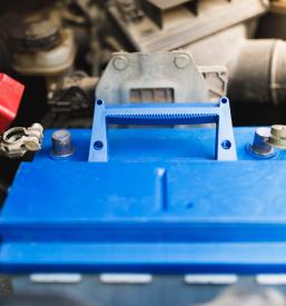 Menjava akumulatorja v avtu Ljubljana