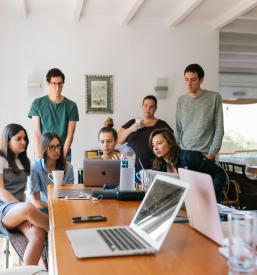 Upravljanje s kadri v Talents management institute