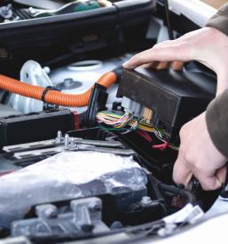 Montaža akumulatorja Ljubljana