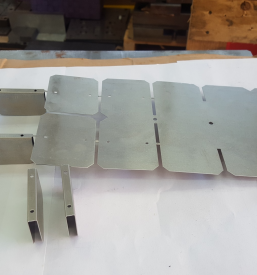 Orodje za preoblikovanje pločevine in izsekovanje pločevine Šentjernej