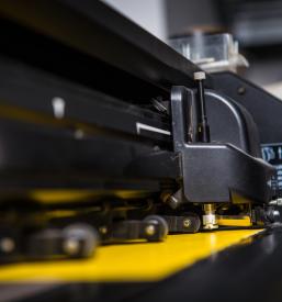 Ugodni reklamni trakovi