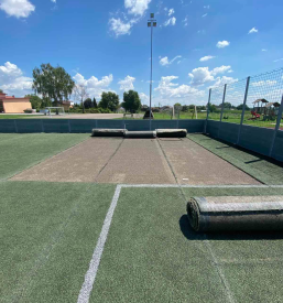 Namestitev umetne trave