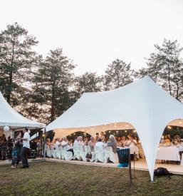 Najem poročnega šotora