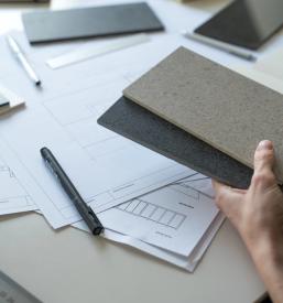 Natančen gradbeni nadzornik