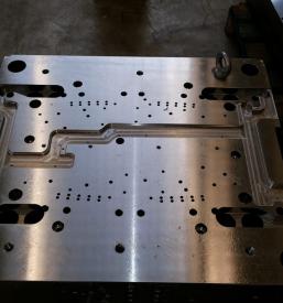 CNC obdelava orodnih plošč cena