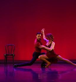 Učitelj plesa Miha Perat