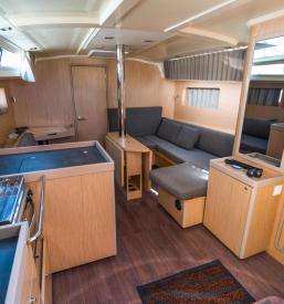 najem jadrnice Izola