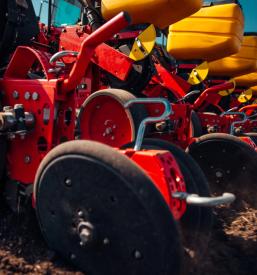 Rezervni deli za traktor Savinjska