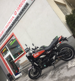 Velika prodajalna motorjev Domžale