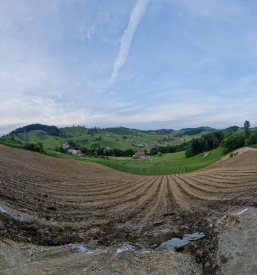 Sobe na turistični kmetiji na Štajerskem