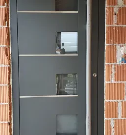 Poceni izdelava ALU oken in vrat