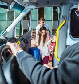 Ugodni kombi prevozi oseb po Sloveniji