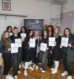 Tečaj keratinskega vihanja trepalnic Slovenija