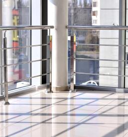 Podjetje za montažo kovinskih ograj in stopnic