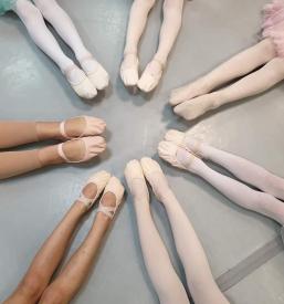 Plesno-gibalna terapija