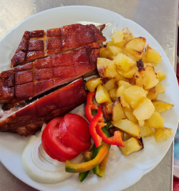 Pica v okrepčevalnici v Sevnici