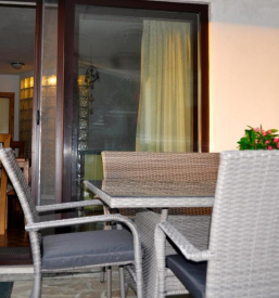 Apartma z bazenom v Goriških Brdih