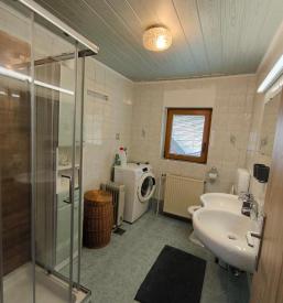 Najem počitniške hiše za 8 oseb