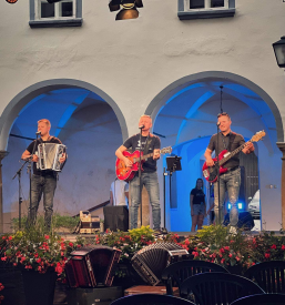 Najem narodnozabavnega ansambla