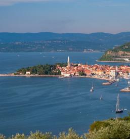 Družinski apartma v Izoli