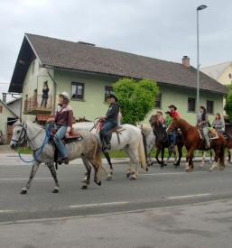 Blagoslov konj v Šenčurju