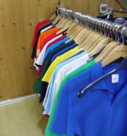 Tiskarna etiket, nalepk in majic Slovenija - Artisk