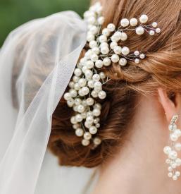 Poročno ličenje in frizura Celje