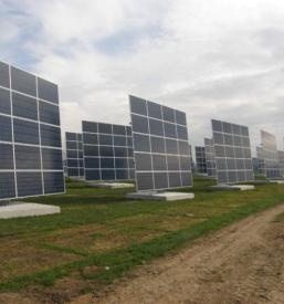 Sončna elektrarna za podjetja in gospodinjstva