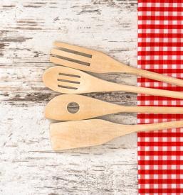 Izdelava lesenih kuhalnic v Sloveniji