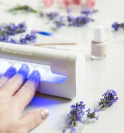 Profesionalno oblikovanje obrvi in nohtov Maribor