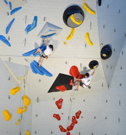 Trening v plezalnem centru Prevalje