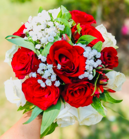 Dostava poročnega aranžmaja po Sloveniji