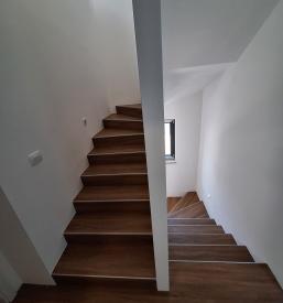 Kvalitetne lesene ograje Ljubljana