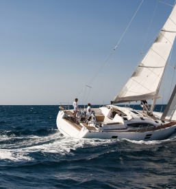 Hiter najem jadrnice Slovenija