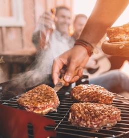 Kulinarika in ljudski običaji Vojnik
