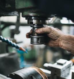 Montaža industrijskih strojev in naprav Slovenija