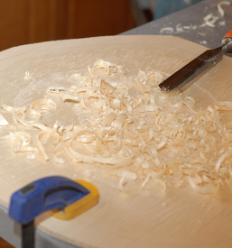 Kvalitetna izdelava električnih kitar v Sloveniji