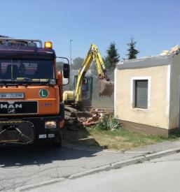 Kvalitetna ureditev dvorišč na Dolenjskem