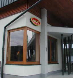 Ugodna lesena okna Novo mesto