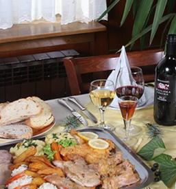 Domača gostilna in dobra kosila Bela krajina